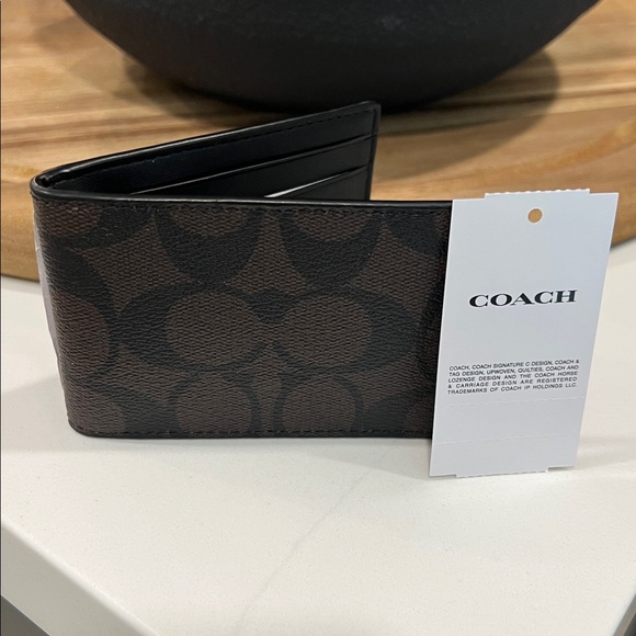 COACH Men's Card Holder.
